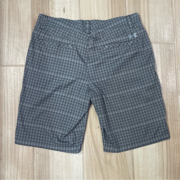Men’s Under Armour Gray Flat Front Shorts - Picture 6 of 6